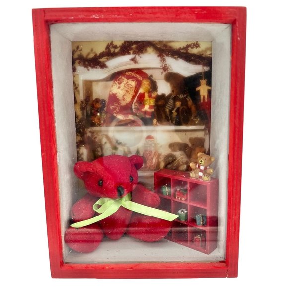 Handcrafted Shadow Box 7.5 x 5.5 x 3 Red Teddy Bear Christmas - Picture 1 of 7